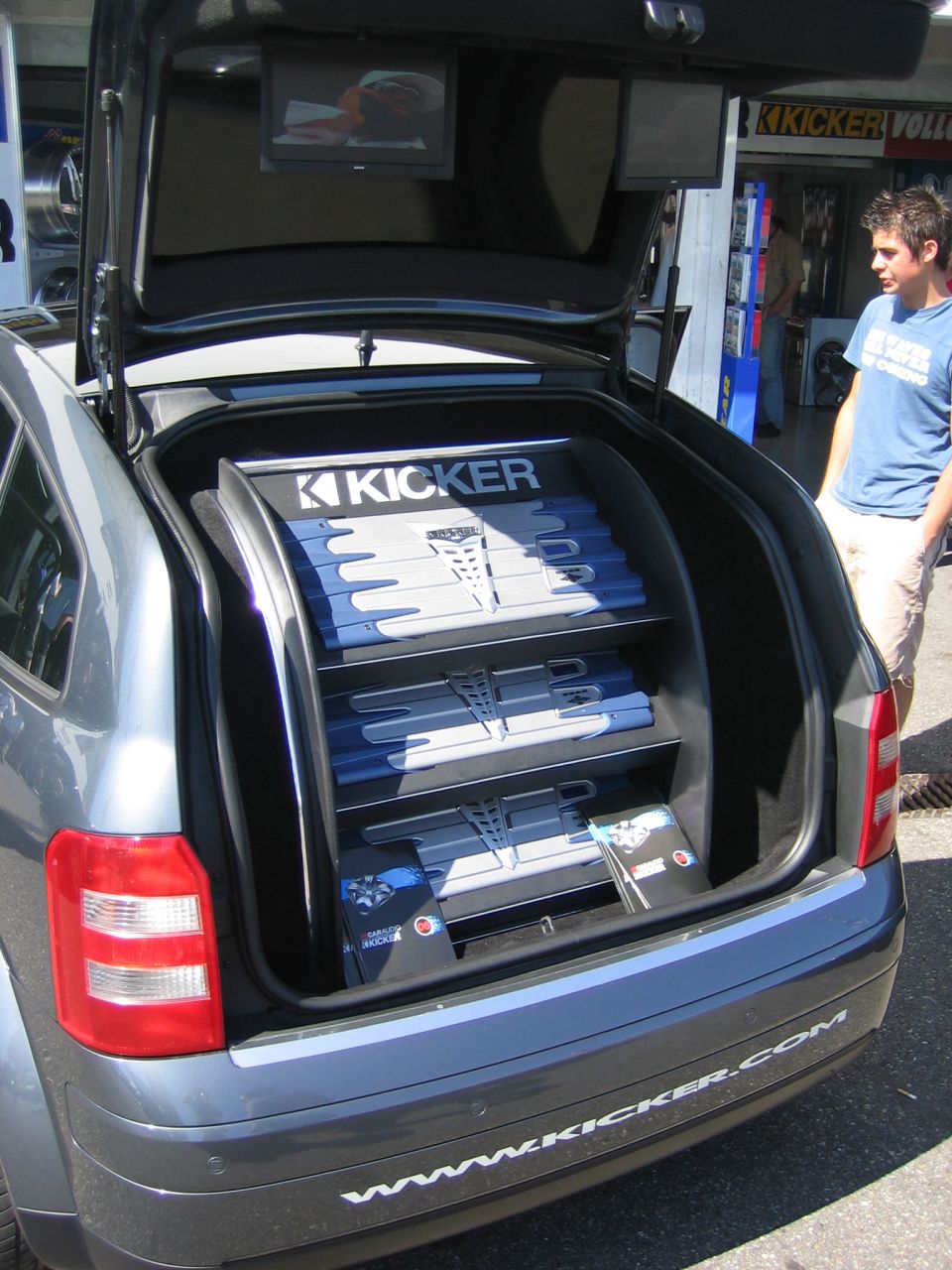 recaro06_12.jpg