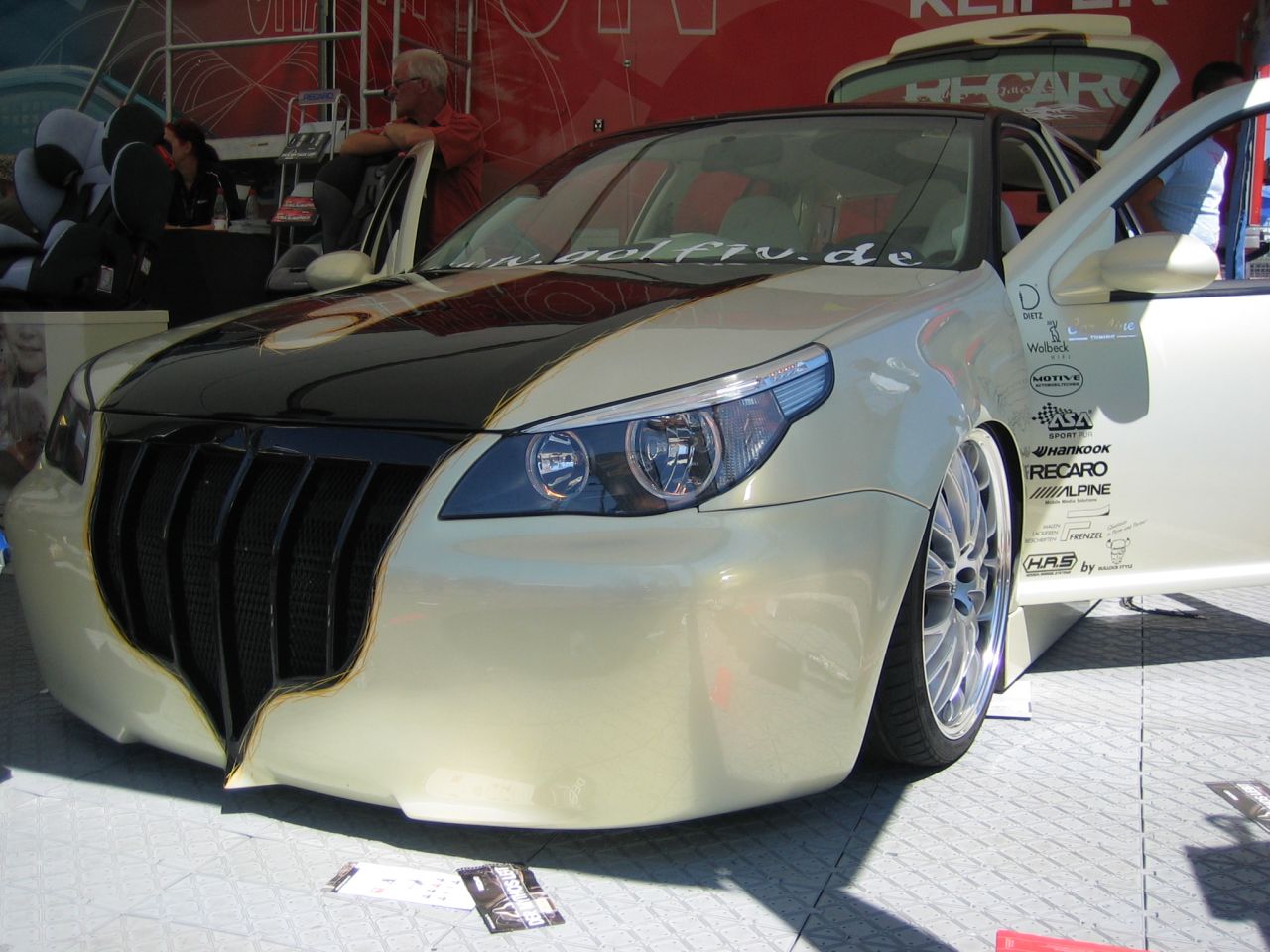 recaro06_142.jpg