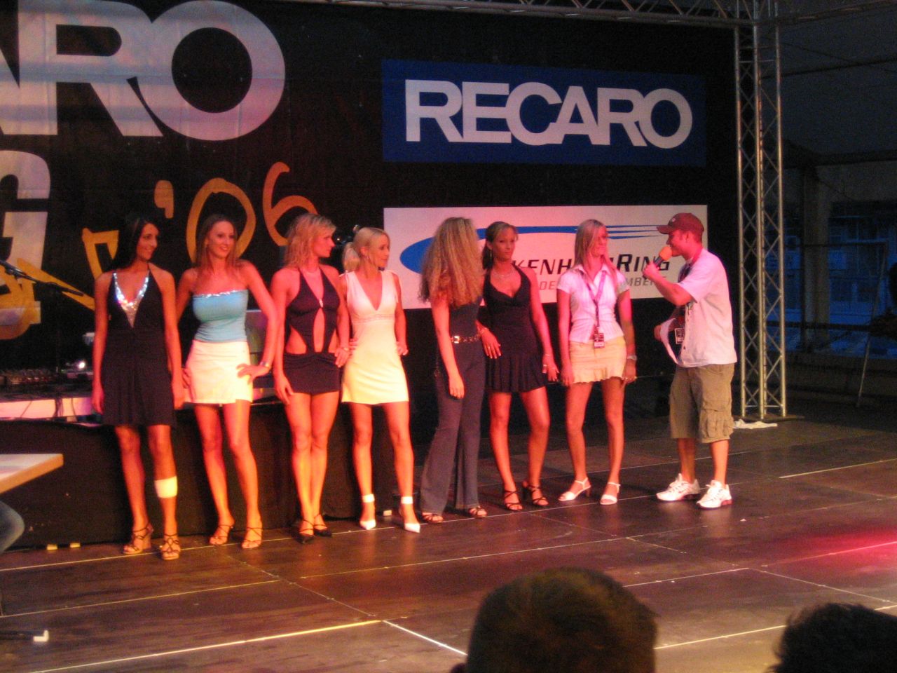 recaro06_221.jpg