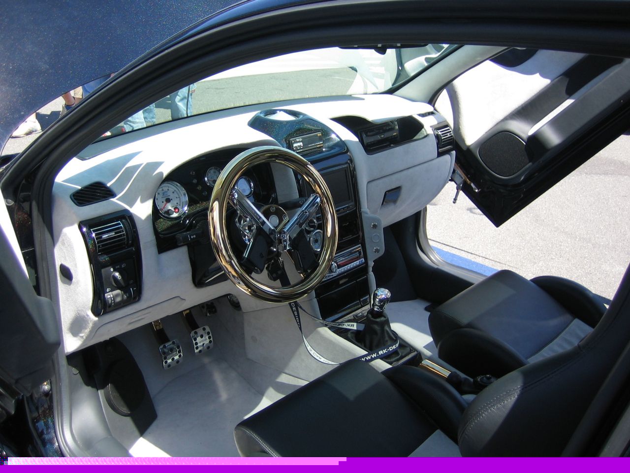 recaro06_93.jpg