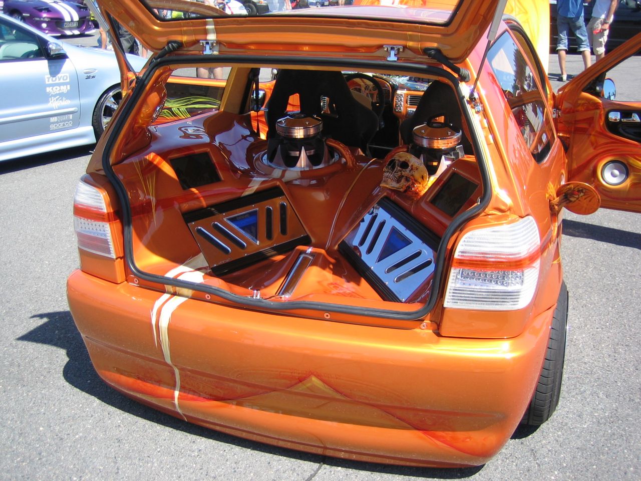 recaro06_98.jpg