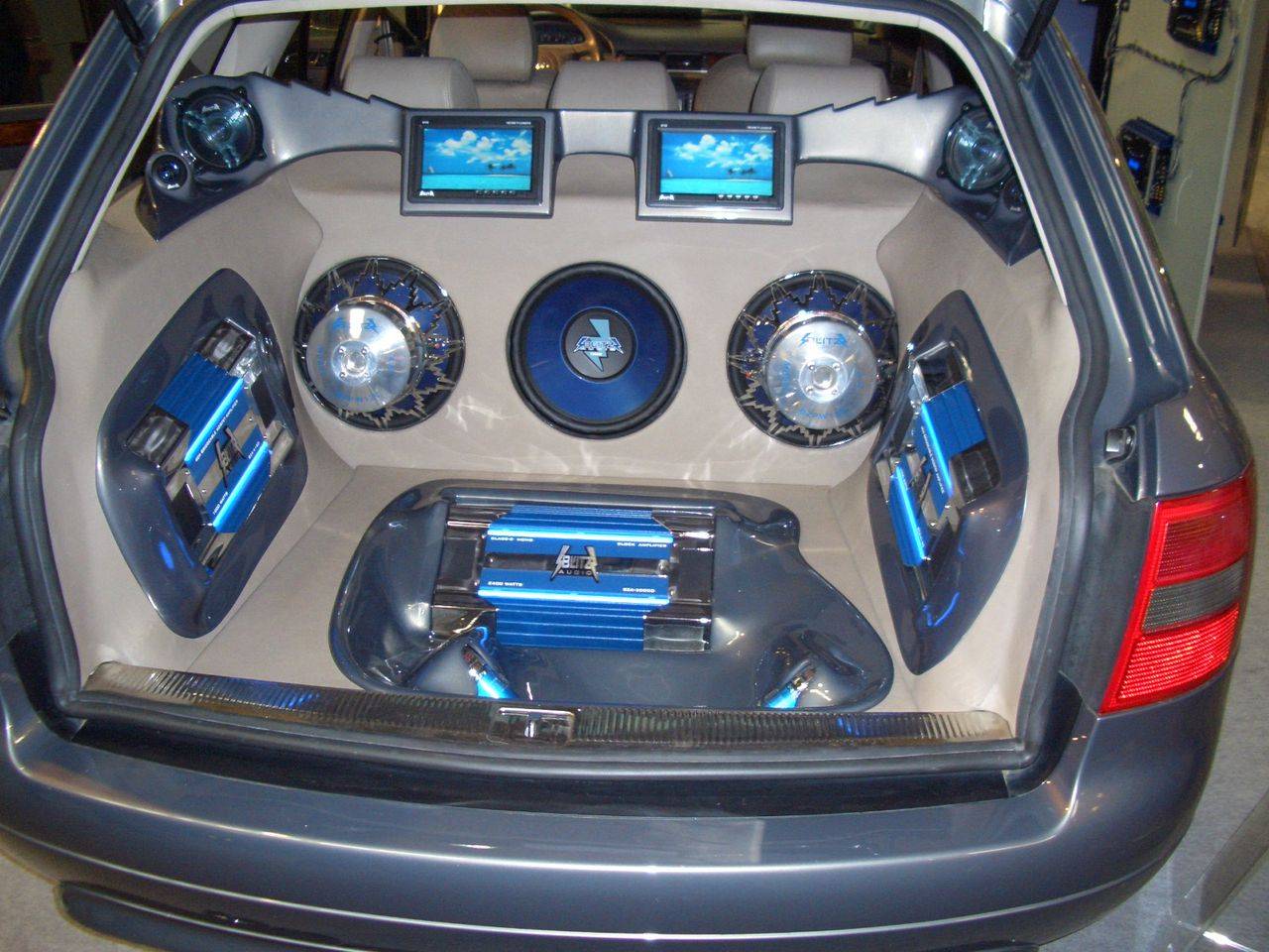 Car_Sound_06_042.jpg