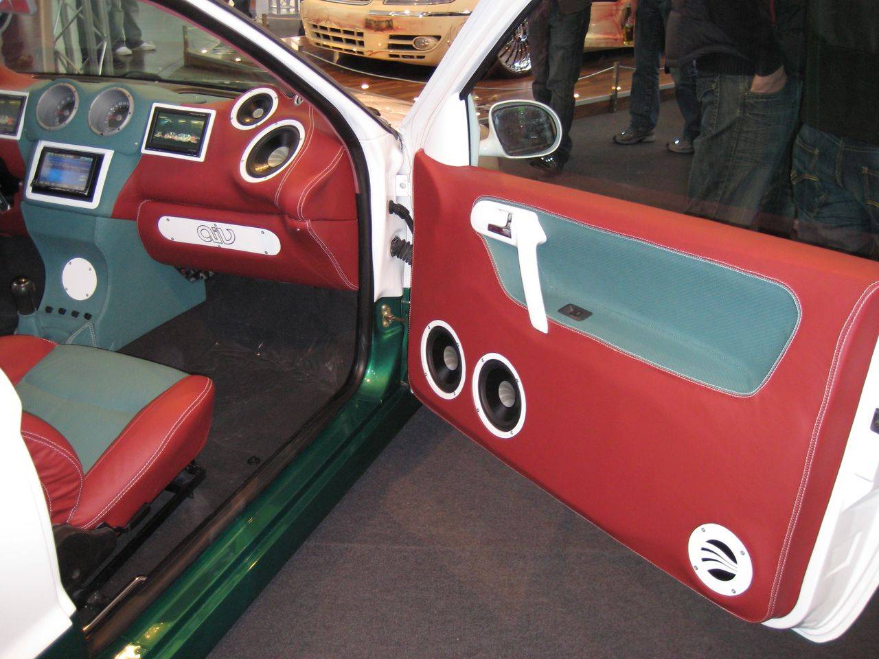 Car_Sound_Sinsheim_2008_014.jpg