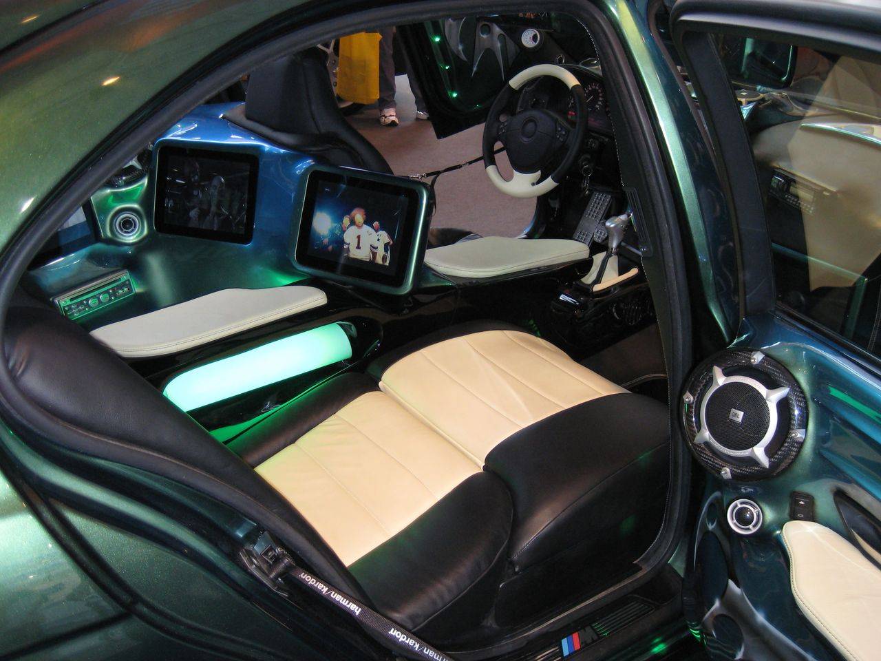 Car_Sound_Sinsheim_2008_023.jpg