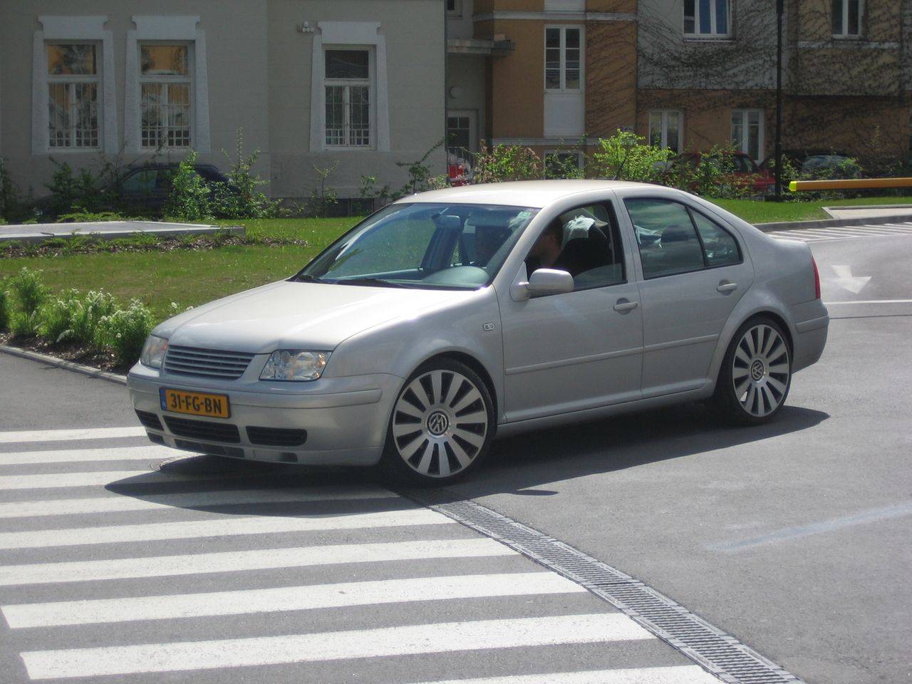 wst05-143.jpg
